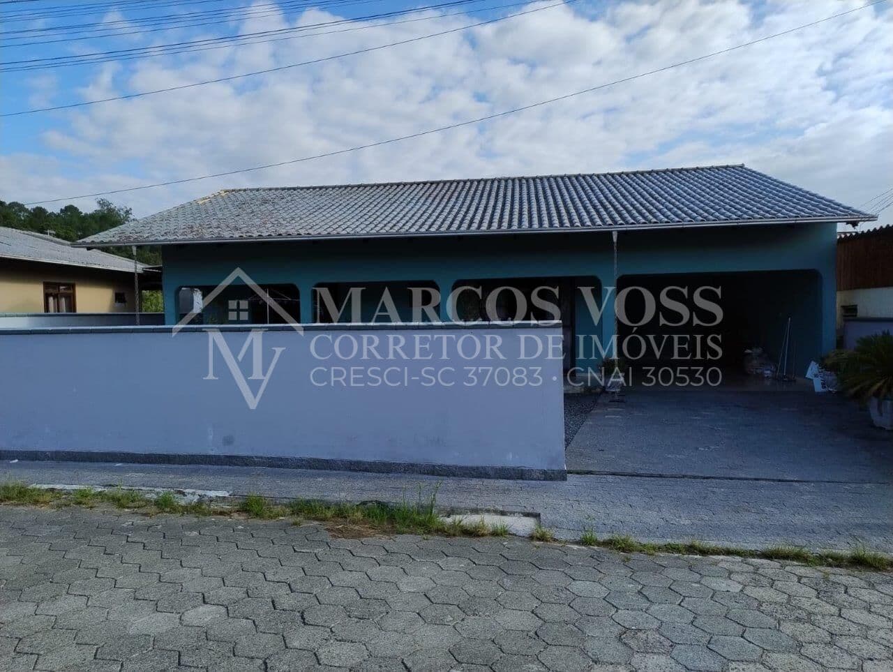 Casa com Piscina na Itoupava Central