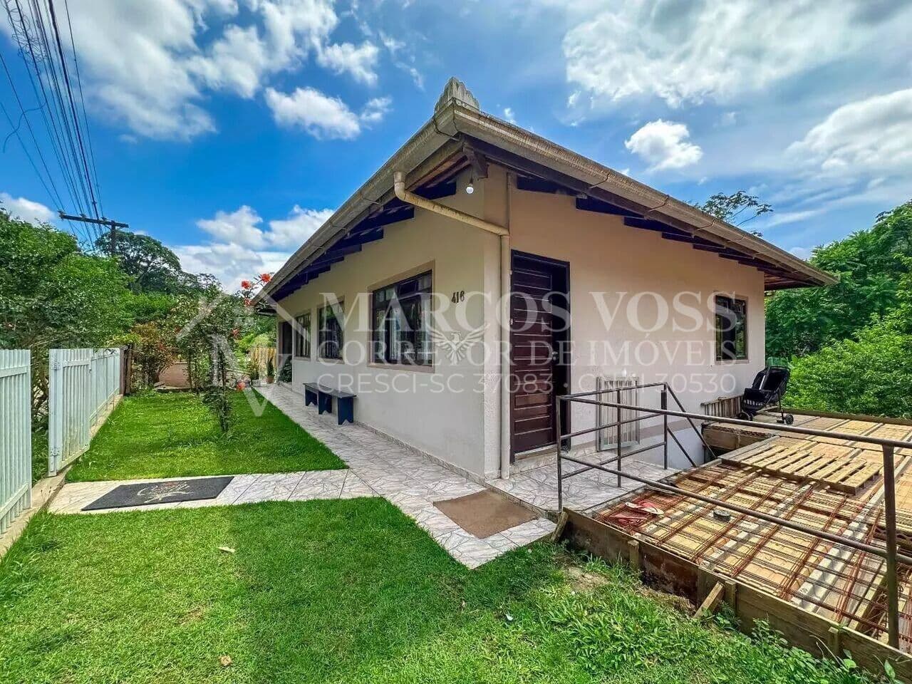 Casa com 5 Quartos no Testo Salto