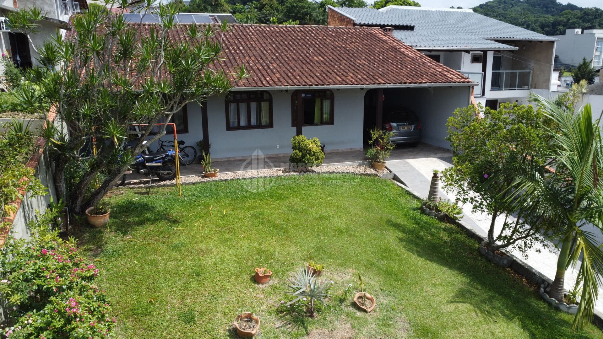 Casa Averbada com 3 Quartos no Bairro Velha Central