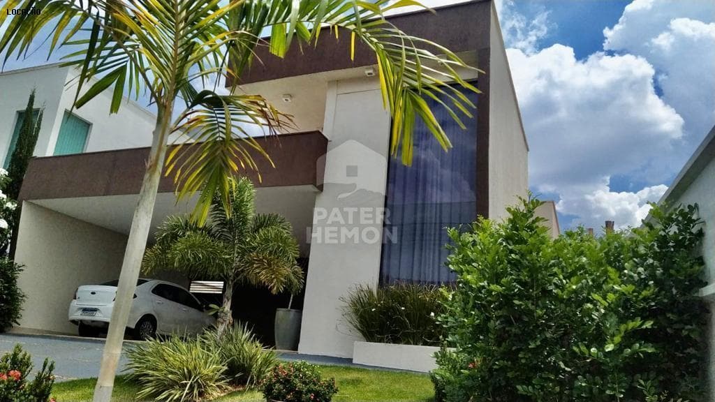 Casa em Condomínio Jardim Veneza