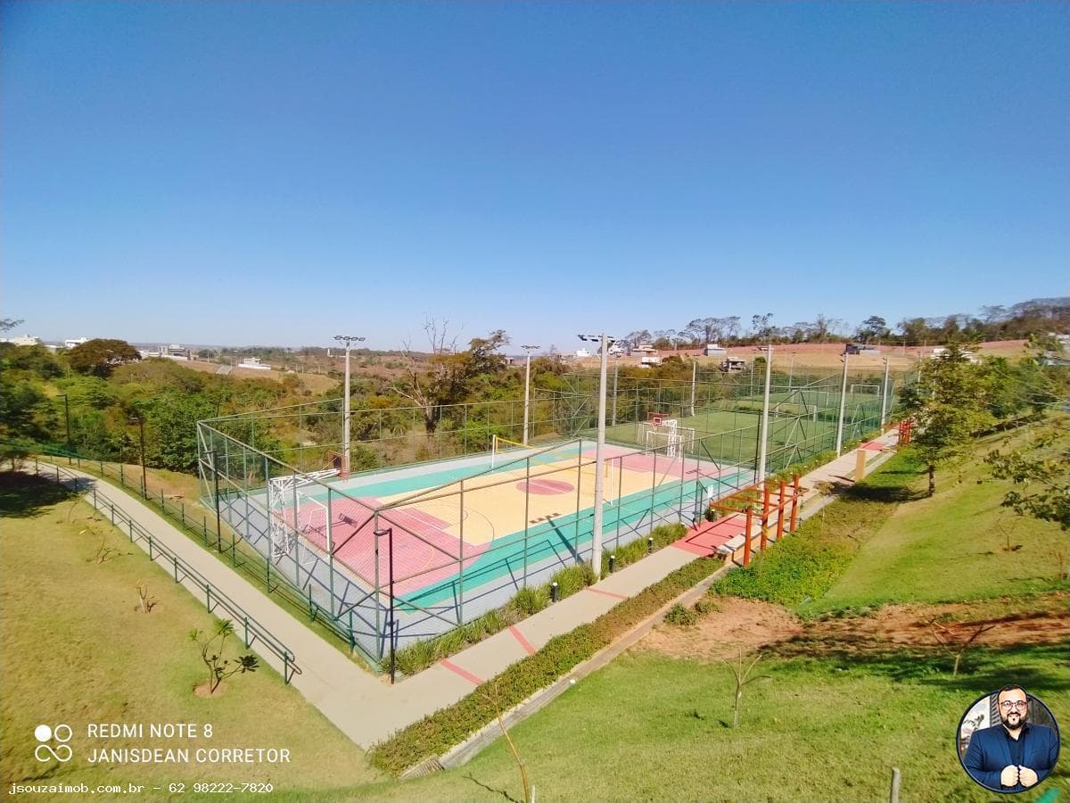Terreno à venda no bairro Jardins Nápoles em Senador Canedo/GO