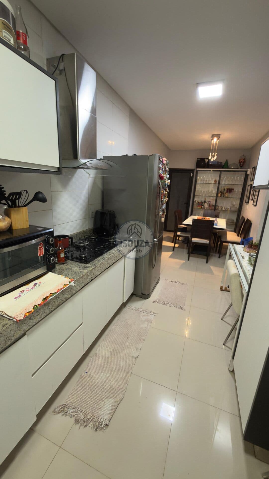 🏡 Sobrado no Faiçalville – 3 Quartos, Suíte com Varanda e Churrasqueira
