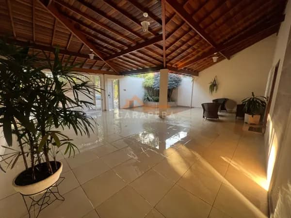 Casa no Parque Santa Cândida