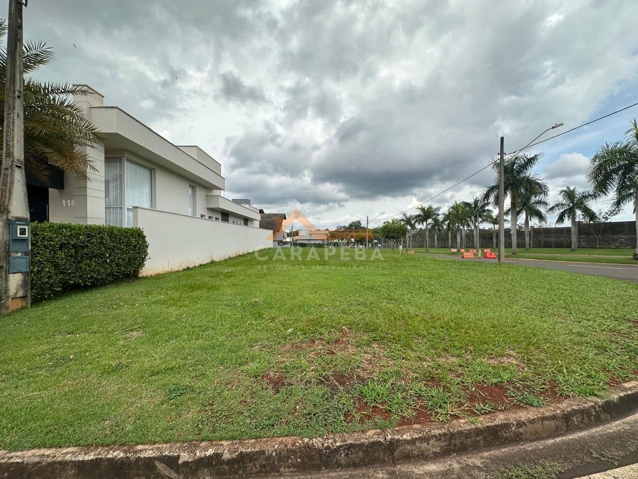 Terreno no Cond. Residencial Lagoa