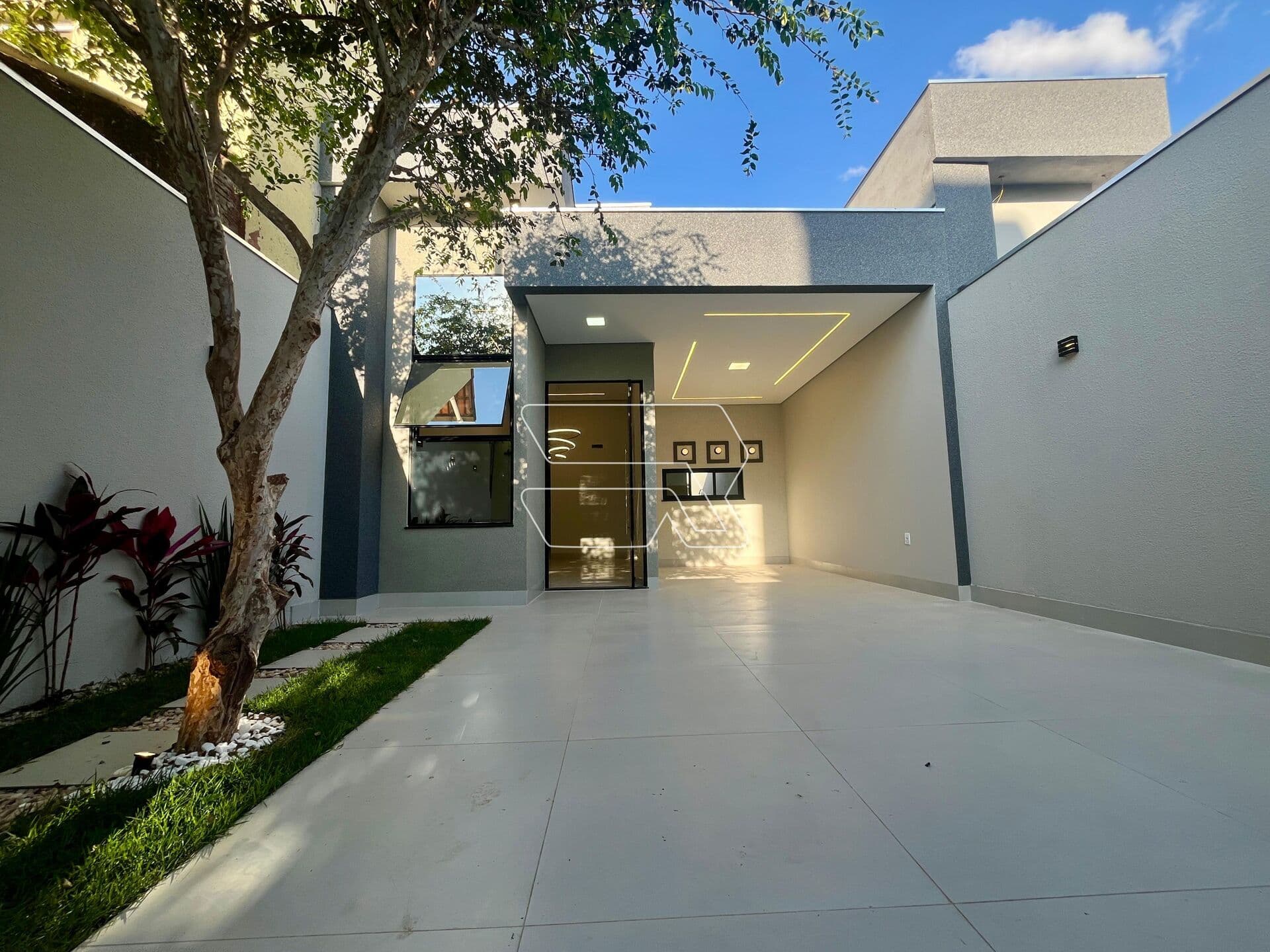 Casa Moderna à Venda