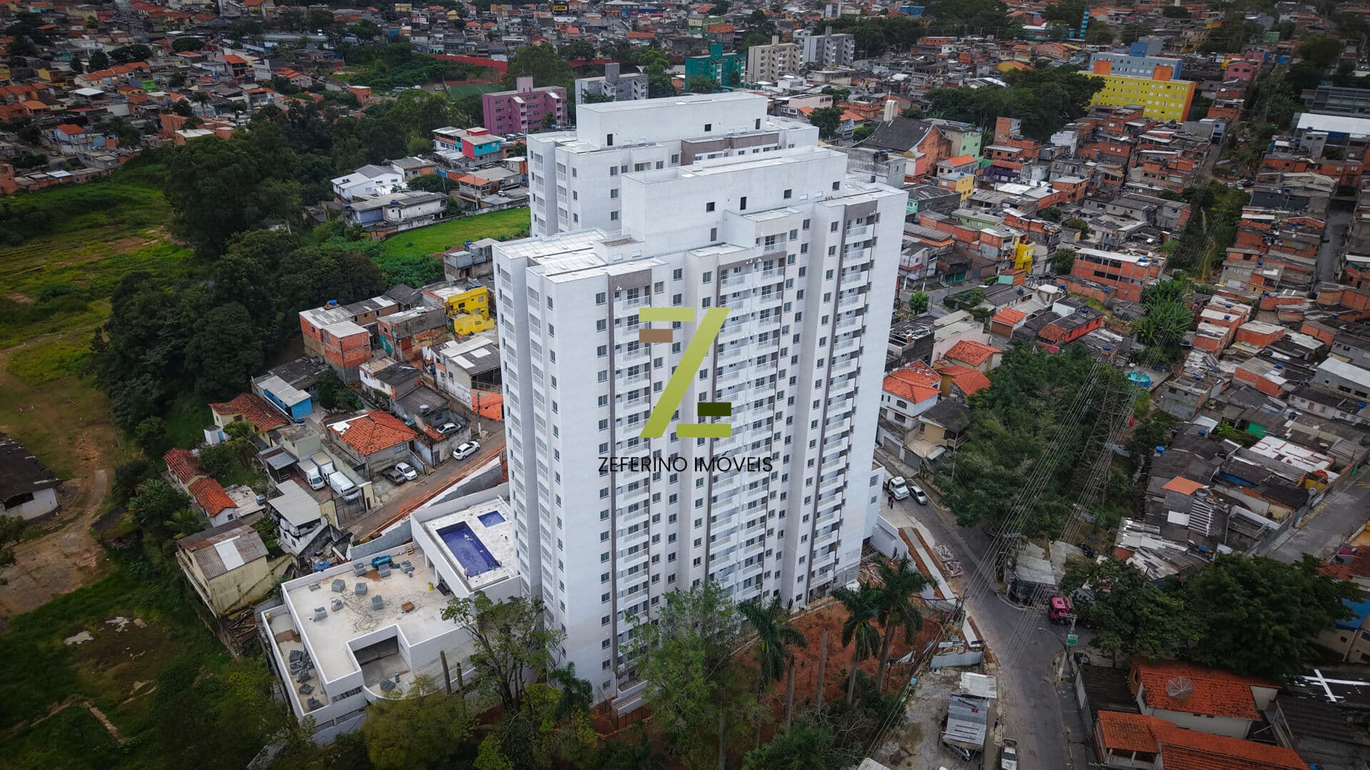 VENDA - Apartamento 2 quartos com varanda e vaga no Campo Limpo/SP