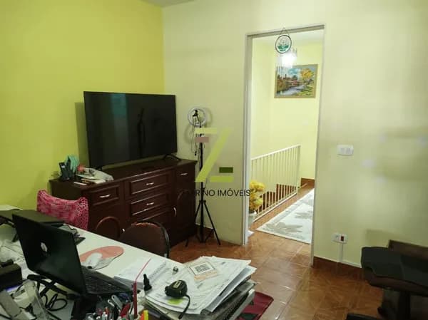 VENDA - Casa Sobrado 2 quartos com varanda, vaga e jardim no Capão Redondo - SP