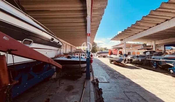 Ponto Comercial/Loja/Box em São Vicente - Parque Bitaru