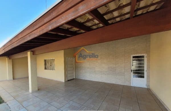 Casa de Condomínio em Mogi Mirim - Jardim Tropical