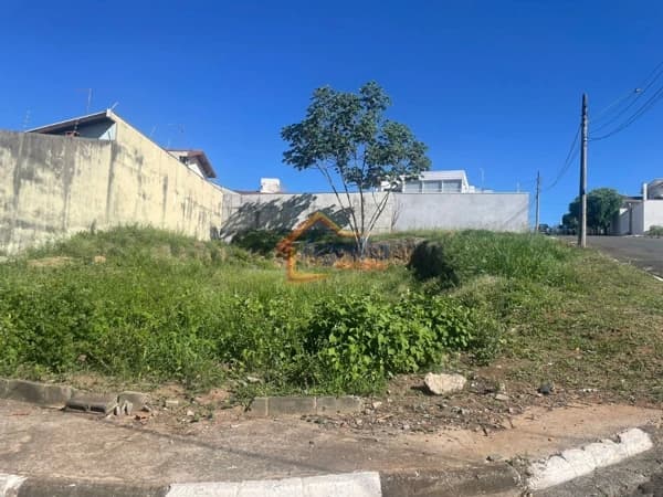 Lote/Terreno em Mogi Mirim - Centro