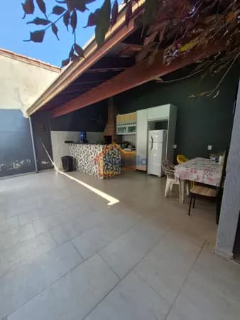 CASA COM ÁREA DE LAZER À VENDA EM MOGI MIRIM/SP