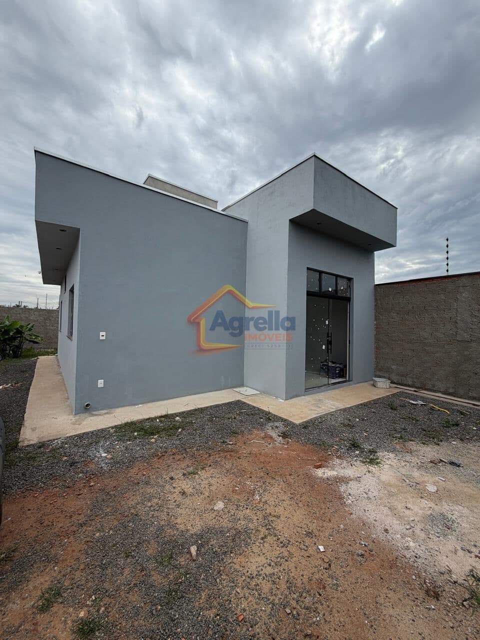 CASA À VENDA NO JARDIM NOVA VENEZA EM MOGI GUAÇU/SP