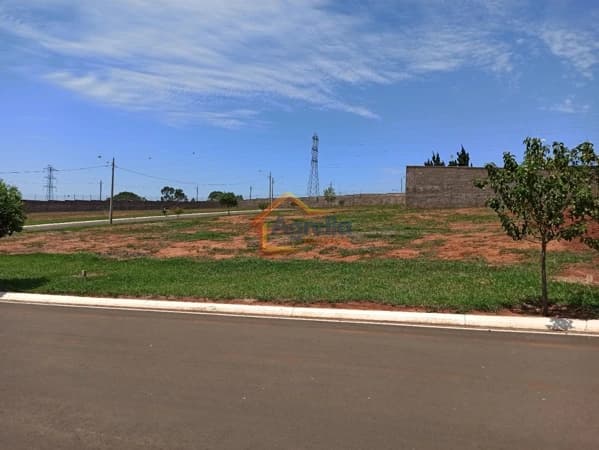 Lote/Terreno em Mogi Mirim - Condomínio Morro Vermelho II