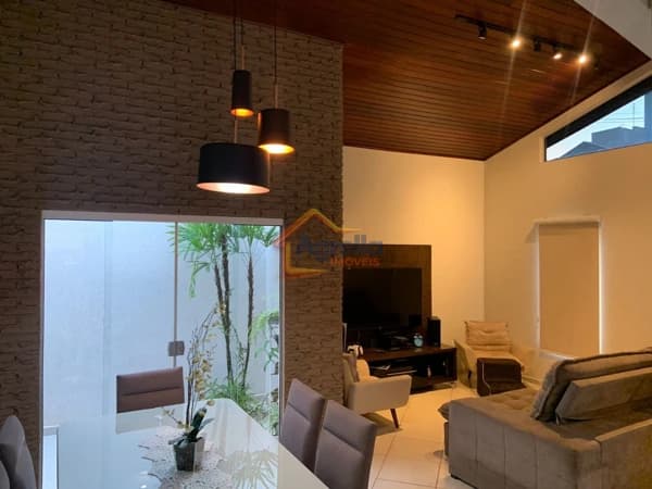 Casa de Condomínio em Mogi Guaçu - Jardim Santa Mônica II