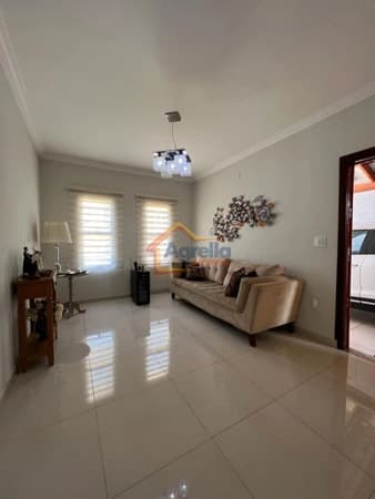 Casa em Mogi Guaçu - Jardim Novo I