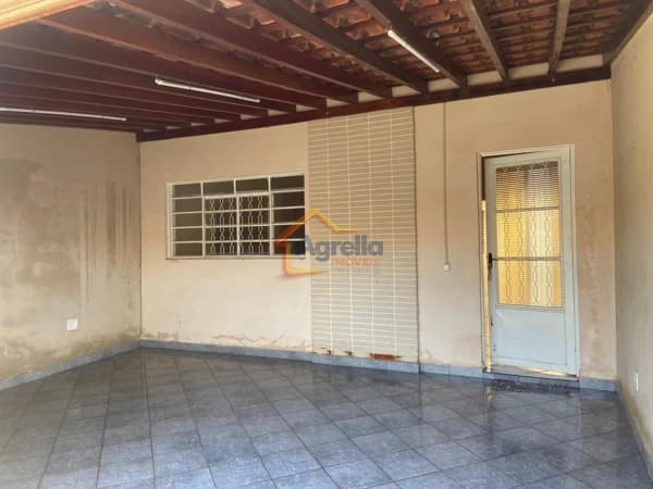 Casa em Mogi Mirim - Vila Dias
