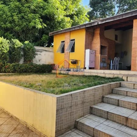 CASA COM EDÍCULA E SUÍTE À VENDA NO TUCURA - MOGI MIRIM/SP