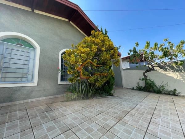 Casa em Mogi Mirim - Santa Cruz