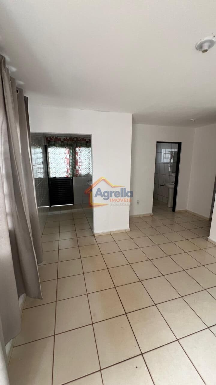 CASA À VENDA EM CONDOMÍNIO FECHADO COM 2 DORMITÓRIOS, 2 VAGAS E ACEITA FINANCIAMENTO EM MOGI GUAÇU/SP