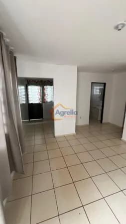 CASA À VENDA EM CONDOMÍNIO FECHADO COM 2 DORMITÓRIOS, 2 VAGAS E ACEITA FINANCIAMENTO EM MOGI GUAÇU/SP