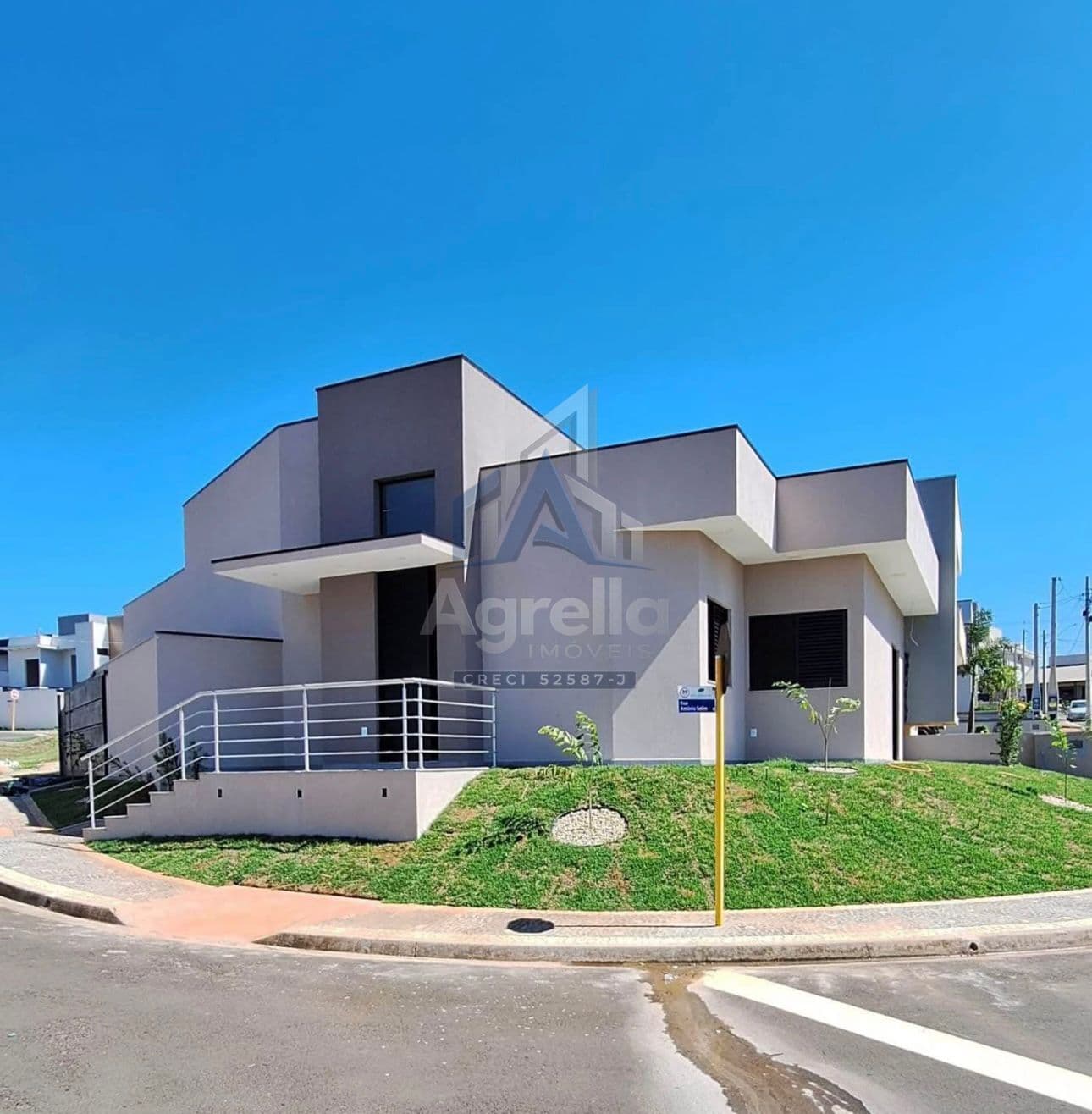 CASA TÉRREA À VENDA NO CONDOMÍNIO SANTA MÔNICA III - MOGI GUAÇU/SP