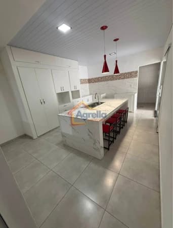 Casa em Mogi Mirim - Jardim Helena