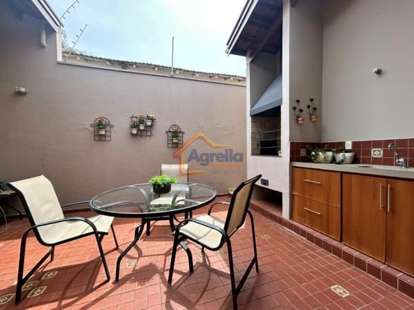 CASA TÉRREA À VENDA NO CENTRO DE MOGI MIRIM/SP