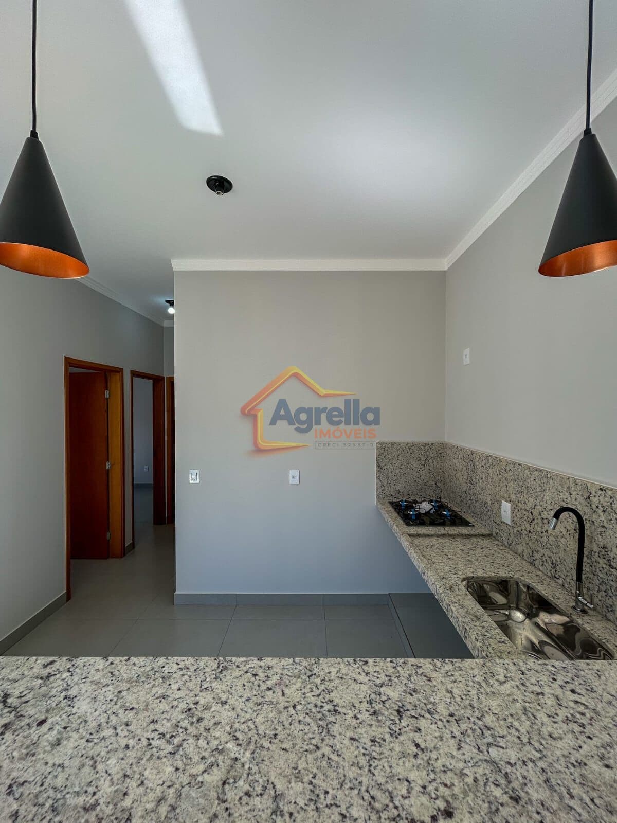 CASA TÉRREA RECÉM CONSTRUÍDA À VENDA NO PARQUE REAL