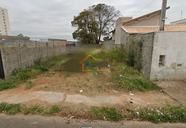 Lote/Terreno em Mogi Mirim - Jardim Scomparim