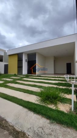 Casa de Condomínio em Mogi Mirim - Jardim Tropical