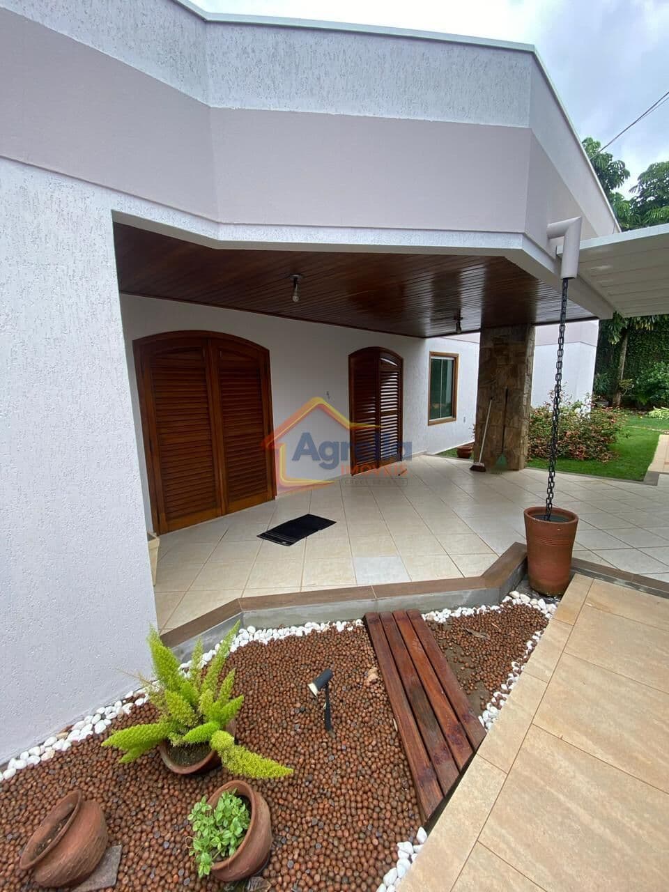 CASA TÉRREA COM PISCINA AQUECIDA EM BAIRRO EM MOGI GUAÇU/SP COM 3 SUÍTES E ÁREA GOURMET