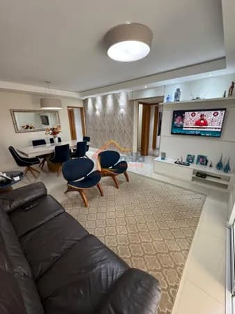 APARTAMENTO À VENDA COM 3 DORMITÓRIOS, SUÍTE, CLOSET, VARANDA GOURMET E CONDOMÍNIO COM PISCINA E LAZER