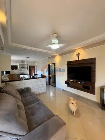 CASA COM 2 DORMITORIOS COZINHA PLANEJADA AREA GOURMET GARAGEM COBERTA LAVANDERIA BANHEIRO EXTERNO ACEITA FINANCIAMENTO