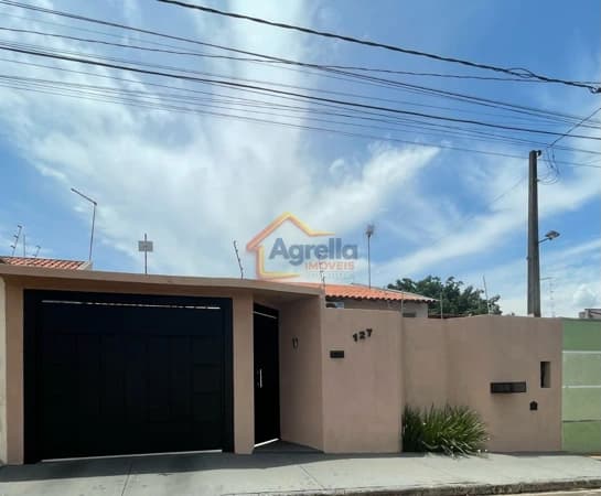 Casa em Mogi Guaçu - Jardim Ipê V