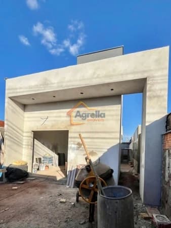 Casa em Mogi Guaçu - Jardim Novo I