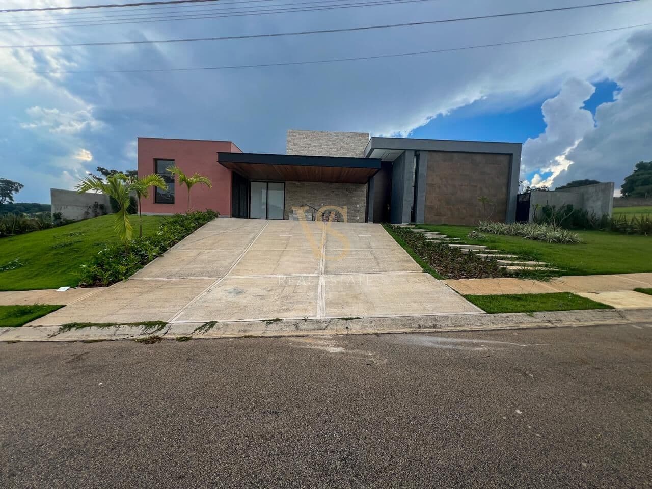 Casa Térrea 03 Suítes à Venda - 479 m² - Condominio Quinta do Pinhal - Cabreúva/SP