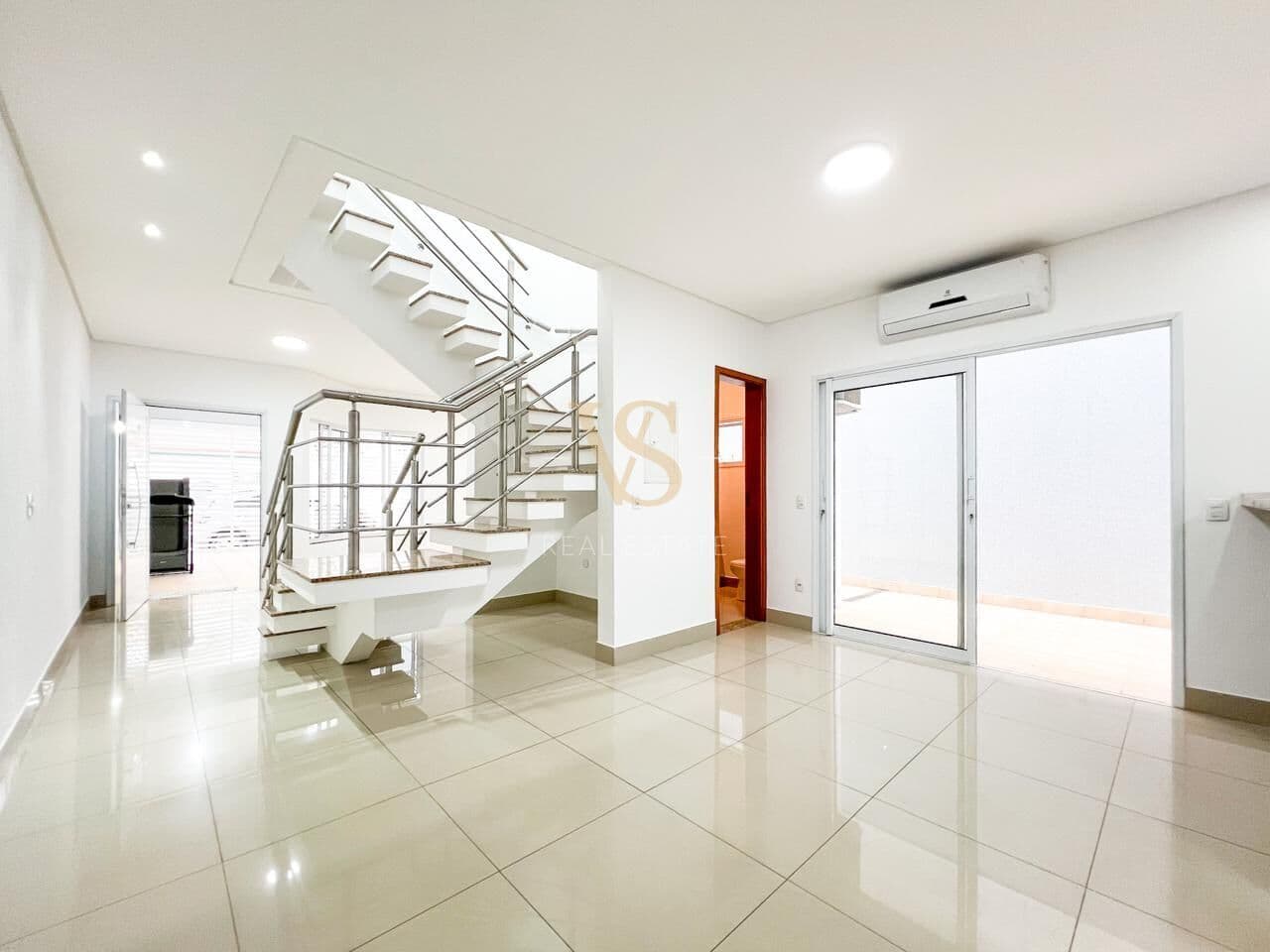 Sobrado em Jundiaí - RESIDENCIAL SANTA GIOVANA