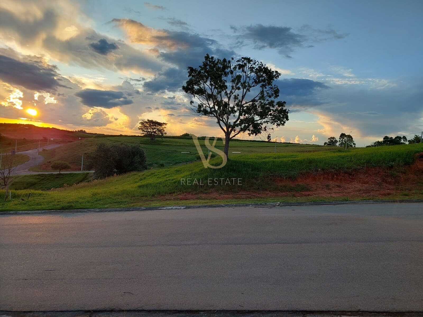 Lote/Terreno em Jundiaí - Caxambu