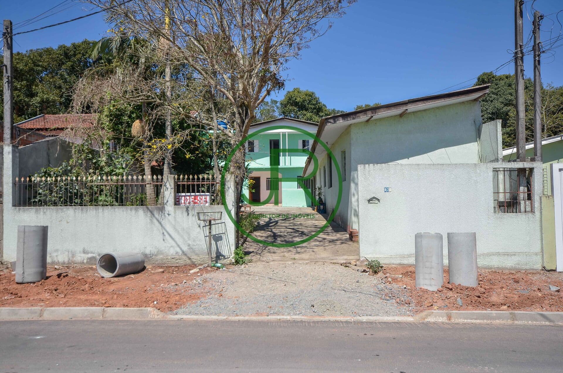 SOBRADO + CASA P/ VENDA NO JARDIM KARLA PINHAIS PR