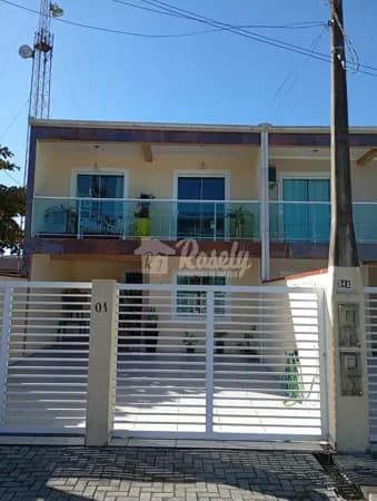 Sobrado à venda no Balneário Shangri-Lá em Pontal do Paraná/PR