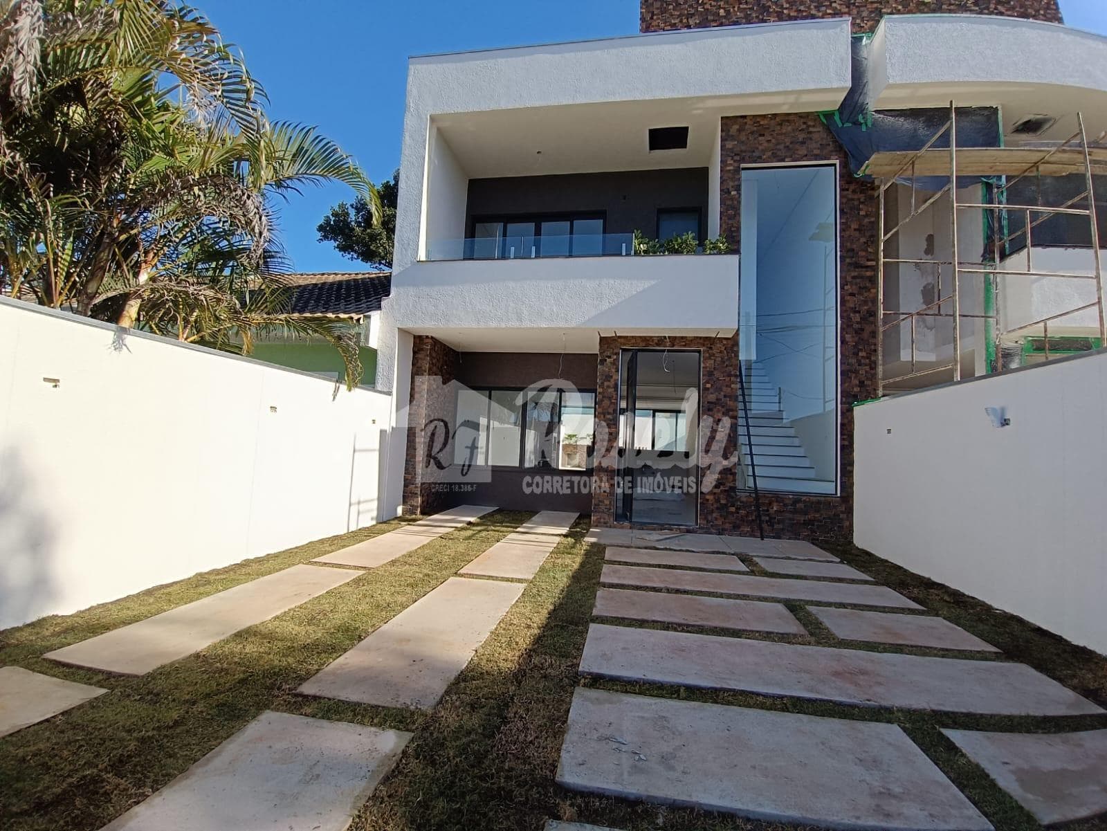 Sobrado à venda no Balneário Canoas em Pontal do Paraná/PR
