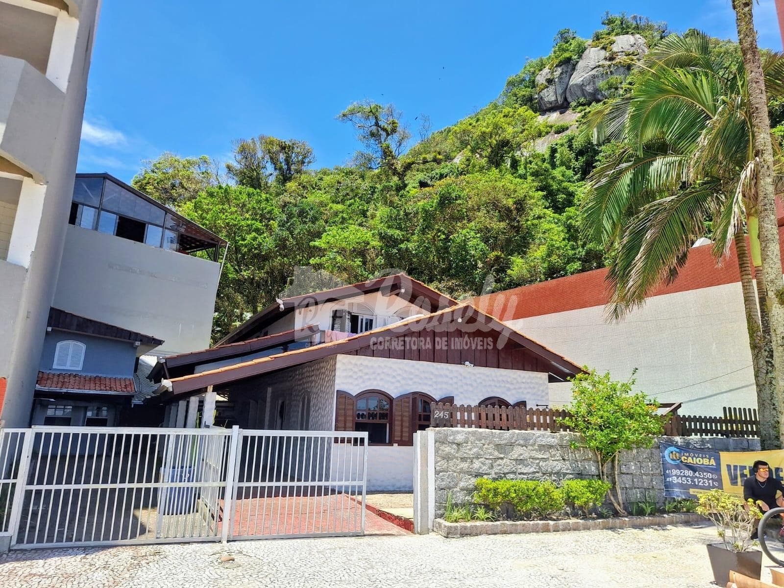 Casa à venda no Balneário Caioba em Matinhos/PR