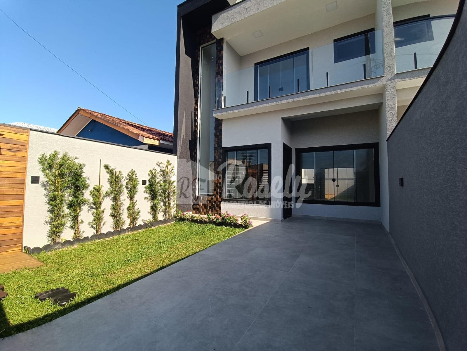 Sobrado à venda no Balneário Miami em Pontal do Paraná/PR