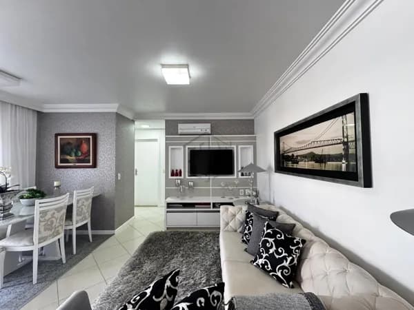 Apartamento Padrão à venda no bairro Estreito em Florianópolis/SC