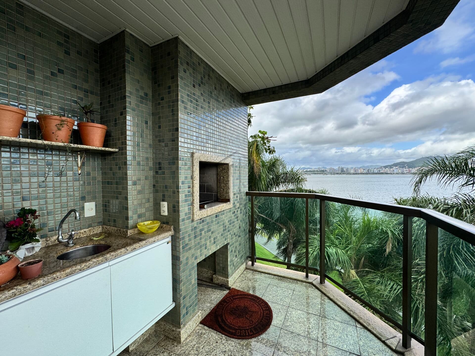 Apartamento em Florianópolis - Coqueiros