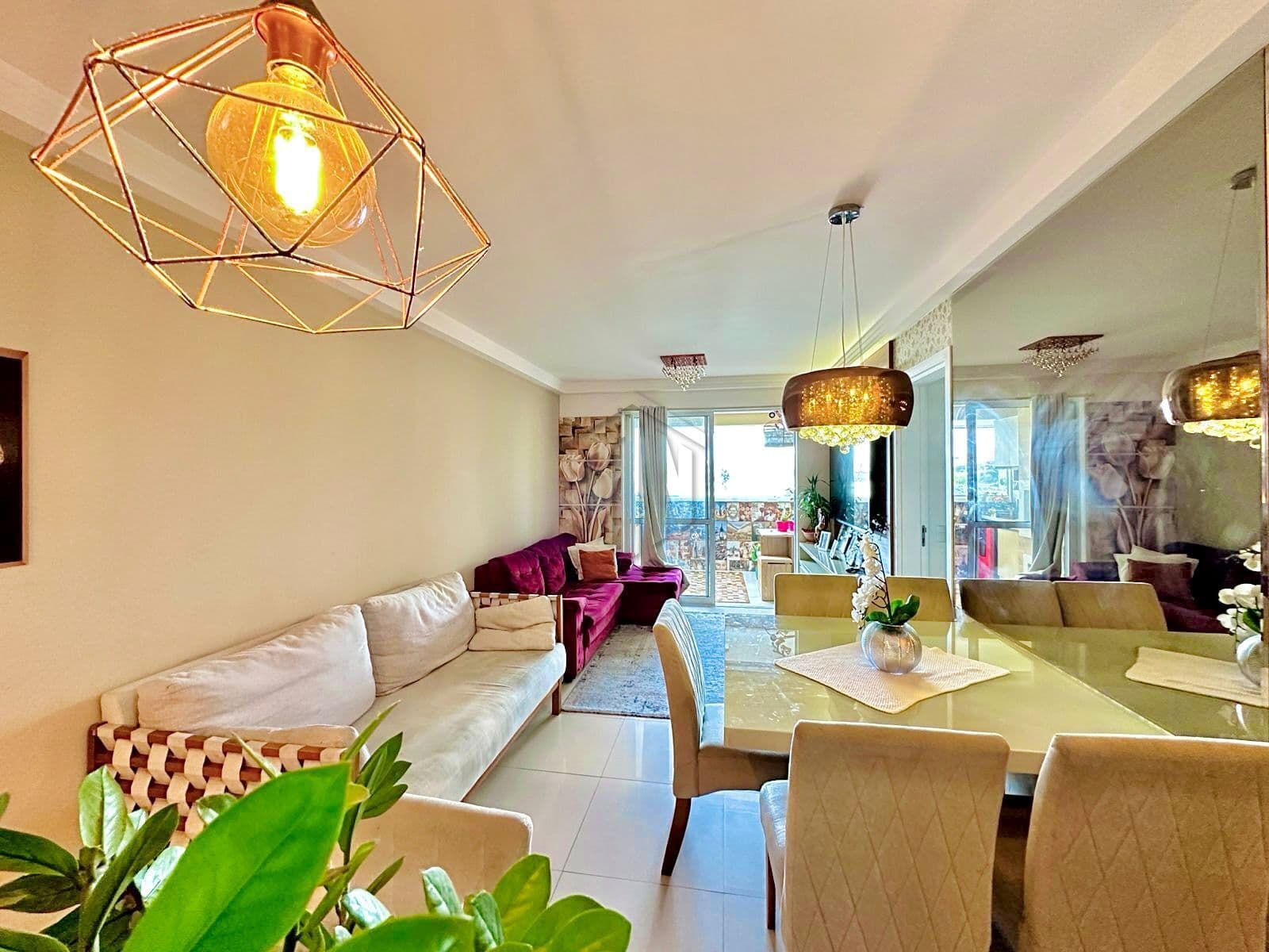 Apartamento Padrão à venda no bairro Barreiros em São José/SC