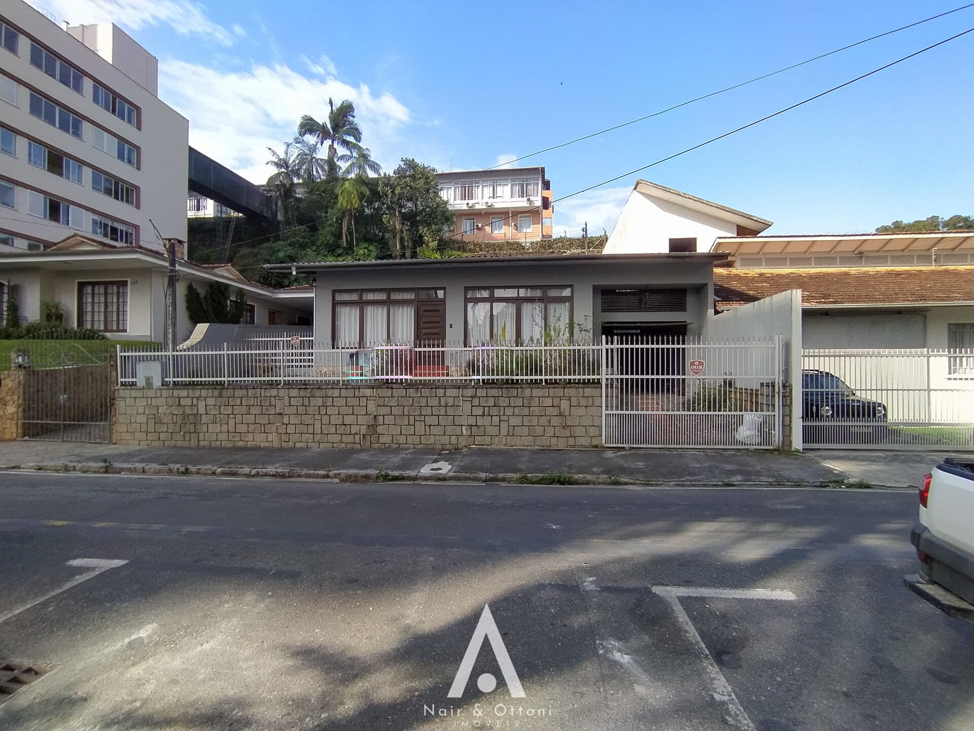 Casa no Jardim Blumenau para Escritório/Clínica/Espaço Comercial