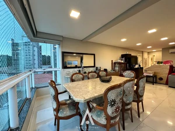 Apartamento com 3 Suítes no Bairro da Velha