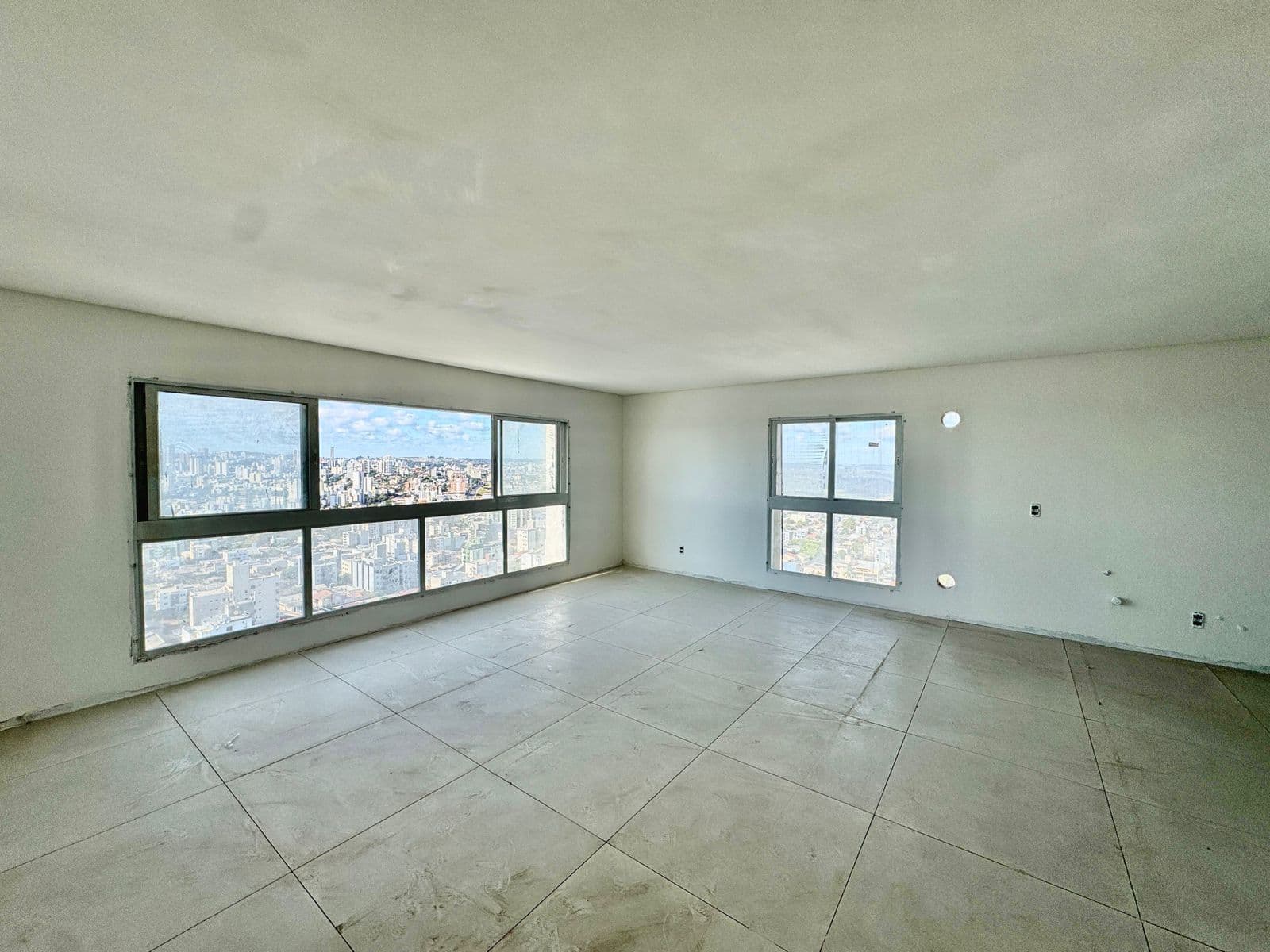 Apartamento 1 por andar em fase de acabamento