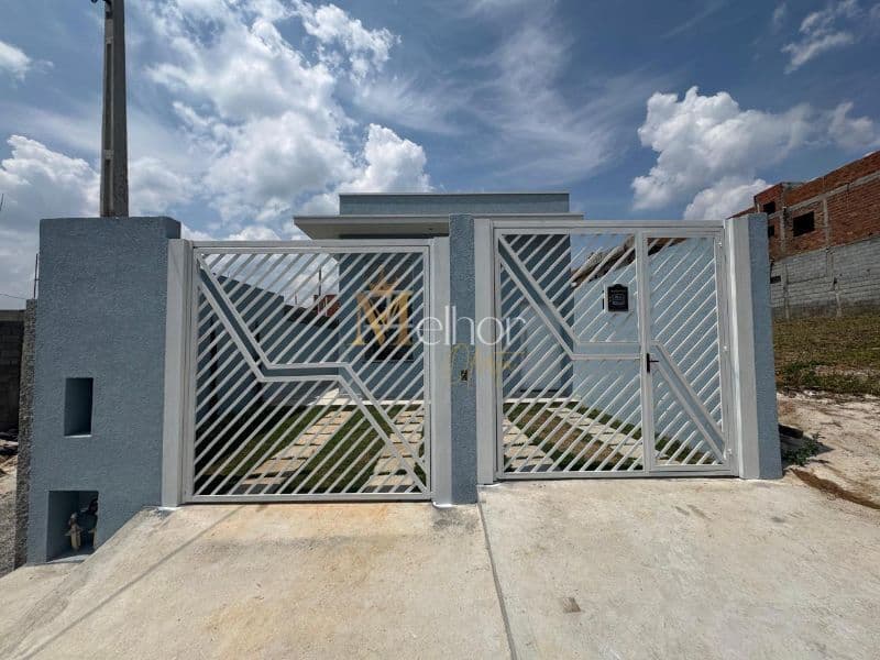 Casa Térrea Moderna à Venda com Quintal Privativo – Vila Bonsai | Atibaia-SP